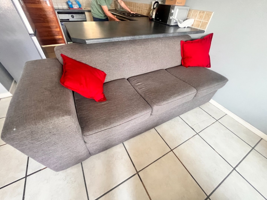 To Let 2 Bedroom Property for Rent in Ferreira Town Eastern Cape